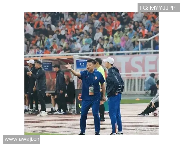 鲁能与上港激情对决燃炸全场球迷热血沸腾尽享精彩瞬间